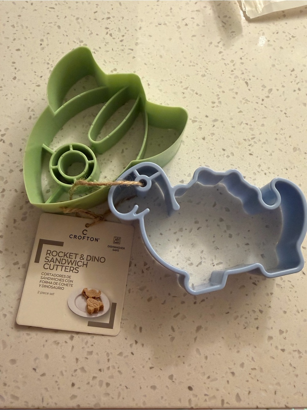 Crofton Kids Rocket & Dino Sandwich Cutters - Green & Light Blue